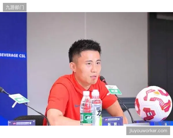 主教练战术风格明确，但面对不同类型对手时临场应变能力将受考验。